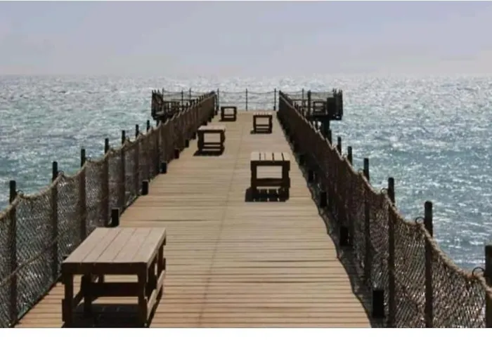 Aparthotel شاليه بقريه بلو باي اسيا العين السخنه للعائلات *
